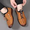 Sandalias para Hombre Nuevo Estilo Verano Suela T Suela Inferior Línea Superior Casual Hueco Transpirable Zapatos de Piel Suela Suave Antideslizante Generación de Una Pieza