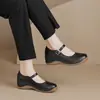 Sapatos baixos estilo francês para exportação, bico raso casual bico redondo 2026 sapatos baixos, uma tira sola grossa confortável sola macia Mary Jane sapatos femininos