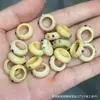 Cráneo de Calavera Tallado en Jade con Pasta Dorada Estilo Tíbet Pescado Accesorio DIY Cuentas Sueltas Semilla de Coco Rudraksha 108 Cuentas Budistas