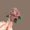 Broche luxuoso de rosa com adornos de diamantes, acessório requintado de alta qualidade, alfinete de lapela, acessório para roupas, alfinete para acinturar, broche decorativo