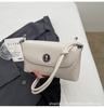 Bolso Pequeño de Diseño Nicho para Mujer 2025 Nuevo Moderno Retro para Viaje al Trabajo Bolso de Hombro Popular de Moda Bolso Cruzado Bolso Tipo Baguette Francés