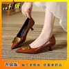 Tacones Altos Elegantes de Punta Estilo Socialité para Mujer, Nuevo Diseño de Nicho, Zapatos de Salón Stiletto Poco Profundos Retro Franceses Primavera/Verano 2025
