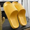 Sandalias de Rayas de Celebridad de Internet Más Vendidas Unisex Antideslizantes para el Hogar Baño Múltiples Colores Disponibles En Stock Venta al por Mayor