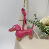 Colgante de Perro Salchicha Nuevo Transfronterizo Dibujos Animados Colgante de Bolsa de Cachorro de Cuero Accesorios para Funda de Teléfono Móvil Accesorios Creativos para Coche