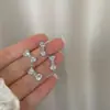 Brincos de Argola Grandes Exagerados Europeus e Americanos Brincos Simples Superiores Femininos Brincos Únicos com Senso de Design de Nicho Ins