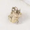 Anillo abierto ajustable vintage desgastado de diseño de nicho europeo y americano con temática de insectos, con motivos de cigarra y mariquita.