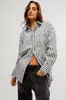 Bestseller transfronteiriço europeu e americano, camisa retrô de listras vermelhas ombro a ombro, silhueta oversized, cardigã versátil de manga comprida, top feminino