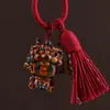 Lindo Llavero Colgante de Oveja Pequeña de Madera de Haya Curativa Encanto Tejida a Mano para Bolso Versátil Regalo del Año de la Oveja del Zodiaco