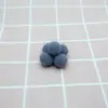 Paquete pequeño en stock Bola de pelo de alta elasticidad Bola pequeña de pelo de poliéster Bola de felpa colorida Bola de pelo hecha a mano accesorio de bola de pelusa para DIY