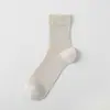 Calcetines de Verano Finos de Seda para Hombre, Longitud Media hasta la Pantorrilla, Antiolor, Antibacterianos, Absorbentes de Sudor, Malla Transpirable, Calcetines Largos para Hombre sin Costuras