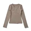 Atacado de Roupas Femininas Transfronteiriças Estilo Europeu e Americano Novo Estilo Garota Americana Popular Camiseta de Manga Longa Cor Sólida com Bolso Camisa Básica Versátil de Corte Justo