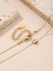 Colar de coração simples popular 18K banhado a ouro, estilo cross-border, para mulheres, com design estiloso e corrente versátil para clavícula em formato de coração
