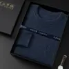 Suéter Masculino de Cashmere 2026 Gola Redonda Outono/Inverno Novo Estilo Cor Sólida Malha Amiga da Pele Para Jovens e Meia-Idade Camada Base Suéter Fino