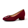Zapatos de Mujer de Tacón Grueso Cuadrado con Hebilla Redonda Elegantes que Aumentan la Altura 6cm 2025 Nuevos Versátiles para Viajar Ante Anteojos Poco Profundos de Tacón Alto