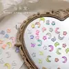 Decorações 3D para Unhas Mocha Dopamina Fundo Plano Pequena Lua Estrela Borboleta Pedras de Strass para Unhas Mocha Decorações para Ponta dos Dedos