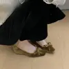 Elegantes zapatos de tacón medio poco profundos 2026 otoño gamuza patchwork lazo tacón grueso punta cuadrada Mary Jane