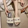 Pantuflas de Estilo Coreano para Celebridades de Internet para Mujer, Verano 2025, Sandalias Planas de Moda con Pedrería, Sandalias de Playa Estilo Chanel