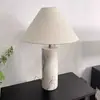 Lámpara de Mesa de Mármol de Lujo Ligero Posmoderna Modelo de Diseñador Habitación Sala de Estar Hotel Dormitorio Mesita de Noche Adornos Lámpara de Mesa Decorativa