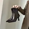 Botines de tacón alto de punta marrón, nueva colección otoño/invierno, diseño retro de patchwork, botines cortos, botines ajustados de tacón fino, material elástico, botines de tobillo estilo francés