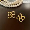 Conjunto de Colar e Brincos de Metal com Pérolas Design de Nicho Retrô Francês Estilo Corte Luxo Leve Corrente para Clavícula para Mulheres