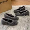 Sapatos Mary Jane com Salto Grosso, Sapatos de Festa para Combinar com Saias, Sapatos Peludos Estilo Francês para Mulheres, Adequados para Uso Externo no Outono e Inverno, Sapatos Baixos de Lã Cinza para Mulheres