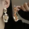 Uau Brincos Estilo Metal Minimalista de Luxo com Coração Vazado de Pérola Floral Retrô Europeu e Americano