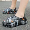 Zuecos de Pareja Modelo Nuevo 2025 Strait Tiger: Antideslizante, Duradero, Ligero, Popular en Línea, Alto Valor Estético, Diseño de Punta Enganchada