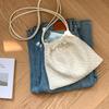 2025 Nueva Bolsa Nube Elegante y a la Moda para Niñas Verano Viajes Casual Más Fácil de Combinar Superficie Suave Tejida Bandolera