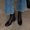 Botines retro de piel de oveja gruesos con tacón, estilo británico, plisados, diseño de correa cruzada, punta cuadrada, botines Chelsea negros, adecuados para otoño e invierno