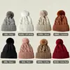 Gorro feminino de tricô para outono e inverno, com forro de fleece e padrão jacquard, adequado para atividades ao ar livre, versátil para o uso diário, casual e para o trajeto ao trabalho.