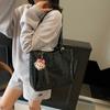 Elegante Bolso Tote de Moda de Gran Capacidad para Mujer 2025 Nuevo Bolso de Hombro de Alta Gama Nicho Versátil Bolso para Ir al Trabajo
