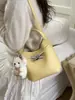 Bolso Cubo Retro de Mano Estilo Coreano de Nicho para Mujer 2026 Invierno Nuevo Elegante Casual Versátil Bolso de Hombro Cruzado