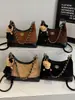 Bolso de Hombro para Mujer con Cadena Texturizada 2026 Modelo Nuevo Gran Capacidad Bolso Cruzado Versátil Bolso Hobo Bolso de Hombro para Viajes Cotidianos Moderno
