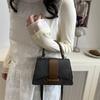 Bolsa Pequena Quadrada Portátil de Ombro Retrô Linda Cinto Moderna Casual para Trabalho Nova Moda Simples Transversal
