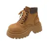 Botas estilo Martin británicas para mujer, nueva colección primavera/otoño 2026, botas retro de suela gruesa, botas de trabajo ligeras, botas amarillas, botines de principios de otoño
