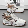 Zapatos de caña alta para hombre 2026 nuevo otoño cómodos estilo coreano casual versátiles zapatos de papá moda deportiva zapatos de moda BS6029