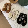 Sandalias Pequeñas de Estilo Francés, Zapatos de Playa Estilo Vacaciones para Mujer, Calzado de Verano para Exteriores, Nuevo Modelo 2026, Versátiles con Faldas, Sandalias Romanas