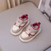 Tênis Casuais Infantis com Solado Macio para Meninas, Novo Estilo Primavera 2026 Sapatos Casuais com Solado Macio para Meninos, Tênis Esportivos Versáteis para Bebês