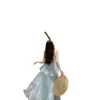 Vestido camisola sem mangas estilo férias para mulheres, novo vestido longo elegante cor menta plissado emagrecedor para a beira-mar