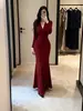 Vestido Largo de Lujo Estilo Puro Deseo Sexy Ceñidor de Cintura que Realza las Caderas Cola de Pez de Manga Larga para Mujer Otoño Plisado Adelgazante Vestido de Cuello en V