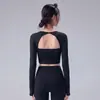 Top de yoga de malla hueca con cuello cuadrado para mujer, adelgazante, transpirable, absorbente de sudor, adecuado para fitness al aire libre, correr y entrenamiento.