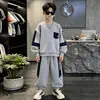Conjunto de chaleco con capucha y sudadera para niño de otoño, nueva colección primavera/otoño 2026, conjunto casual de tres piezas para niños mayores, disponible para envío directo transfronterizo