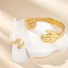 Fuentes transfronterizas europeas y americanas de artículos con anillo de dedo con los brazos abiertos pulsera ajustable traje gótico para el Día de San Valentín