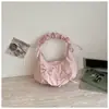 Bolso de axila plisado estilo coreano para mujer, nuevo bolso de hombro casual de moda para el verano 2026 con gran capacidad y diseño cruzado