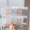 Nuevo Estilo Otoño e Invierno para Mujer: Calcetines holgados estilo Old Money, Calcetines altos, Calcetines holgados de encaje de color liso, Calcetines con separación de dedos para mujer