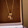 Colar Pingente Anel do Zodíaco Ano Novo Cavalo Pequeno para Mulheres, Corrente de Suéter com Moeda Microincrustada, Corrente de Pescoço de Alta Qualidade, Elegante e na Moda