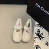 Zapatos peludos redondos y blancos dulces para mujer, perfectos para usar al aire libre en invierno, con forro de felpa añadido para abrigar y una cómoda suela de algodón.