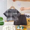 Estilo Coreano Verão Nova Moda Tendência Bolso Tridimensional Manga Curta Conjunto de Duas Peças para Meninos Roupas Infantis Menininho
