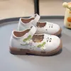 Zapatos de Cuero para Niñas 2026 Primavera y Otoño Nuevo Estilo Zapatos Casuales para Niños Suela Suave Cómodos para Bebés Elegantes de Moda Zapatos de Princesa