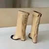 Botas altas chic de estilo coreano para mujer, nueva colección otoño 2026, con tacones altos gruesos, efecto adelgazante y diseño de bloques de color.